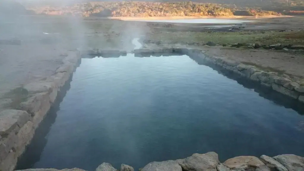 Casa MiraXurés con vistas a la Sierra del Xurés
