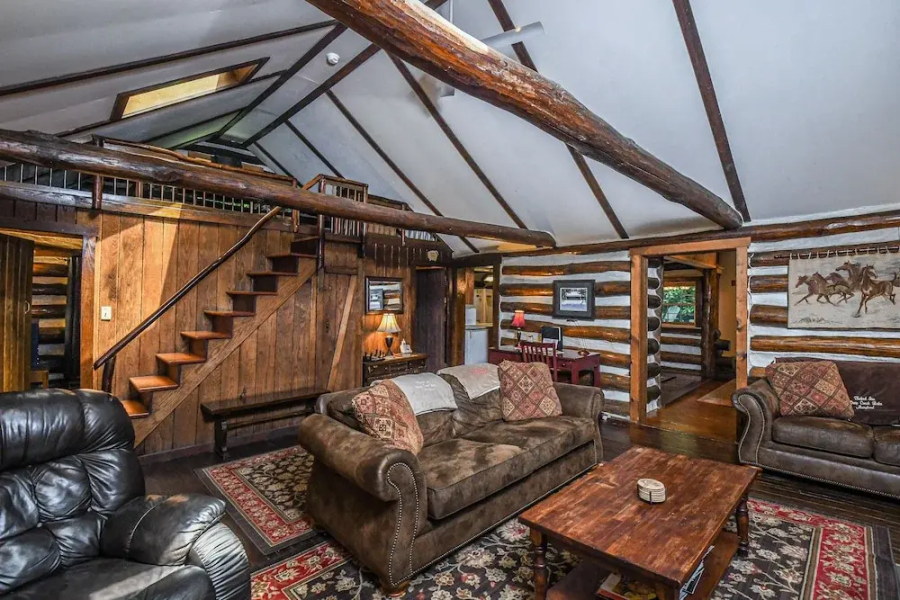 Tucked Inn 4 Bedroom House