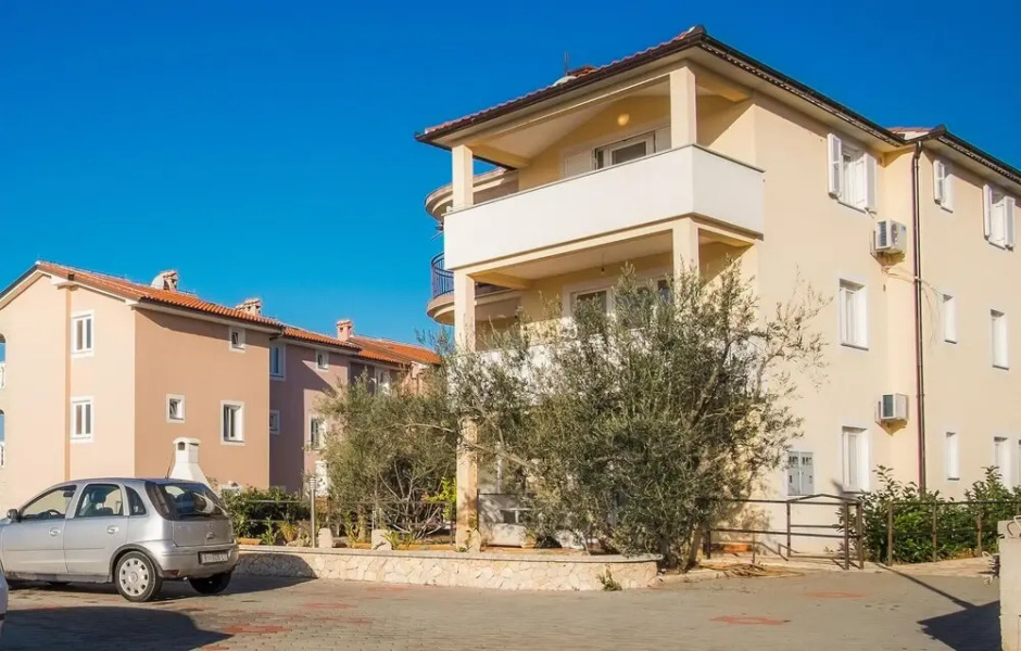 Nice Home in Sveti Vid Miholjice With Wifi and 2 Bedrooms