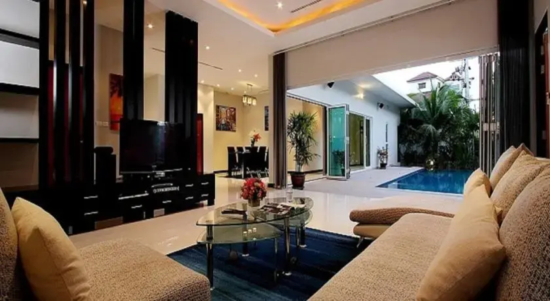 BYG Private Pool Villa @ Phuket Town