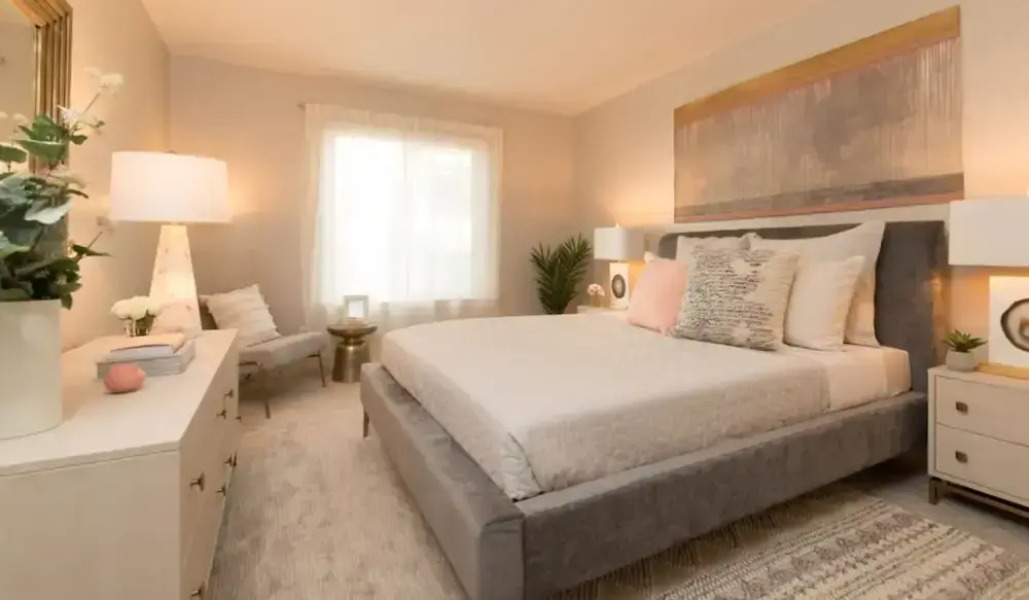 Sharon Green Condominiums