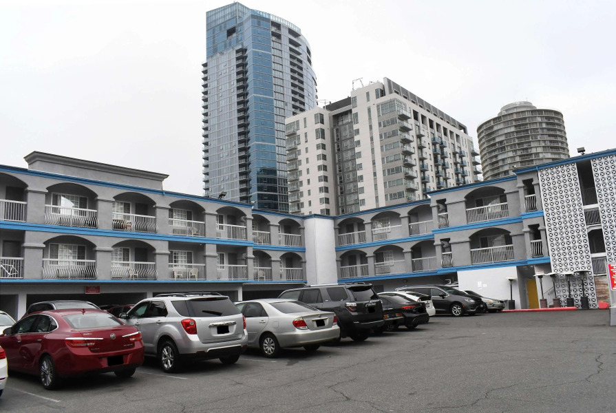 Travelodge by Wyndham Long Beach Convention Center