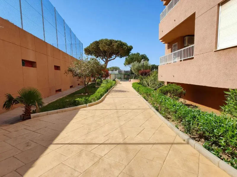 Global Properties, Apartamento con piscina en Residencial Brezo