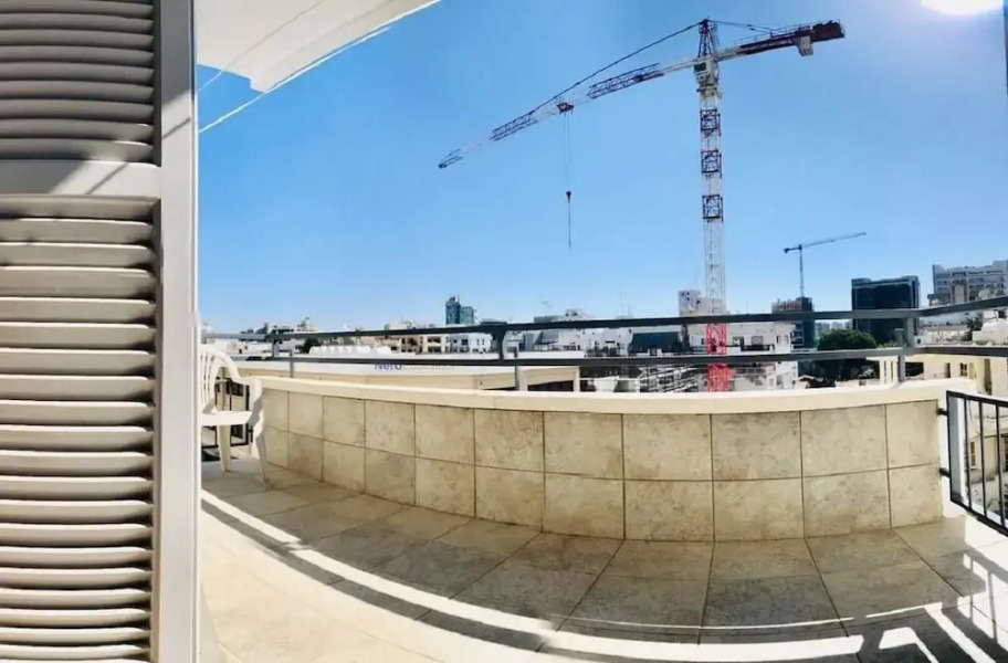 Timeless Apartment in the City Centre