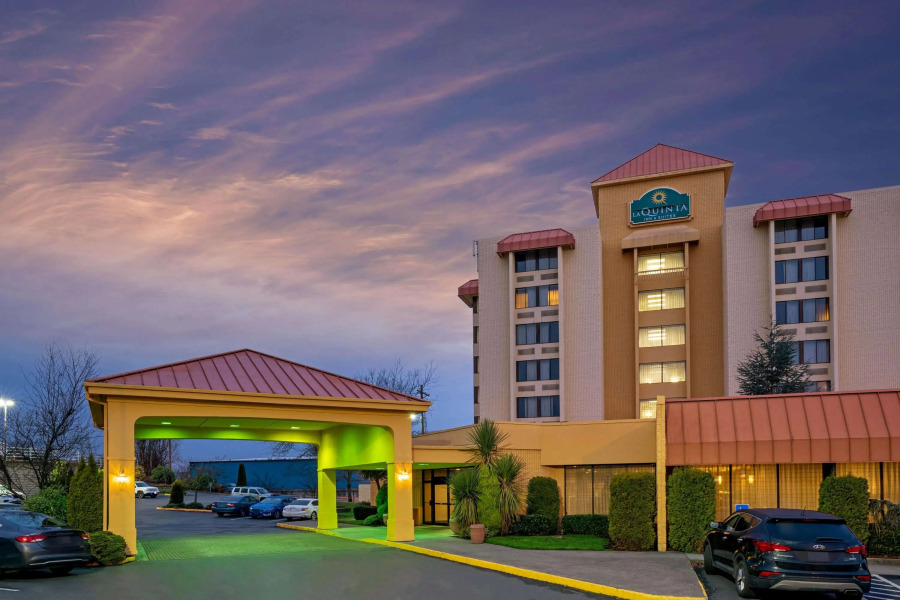 La Quinta Inn & Suites by Wyndham Tacoma - Seattle