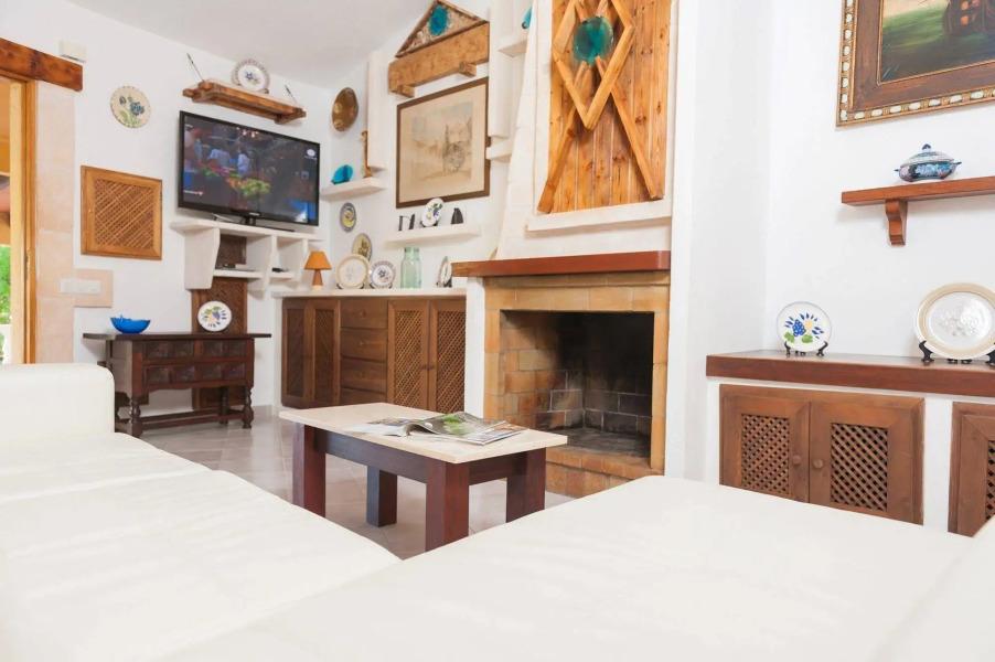 Hibiscus - Villa With Private Pool In Crestatx