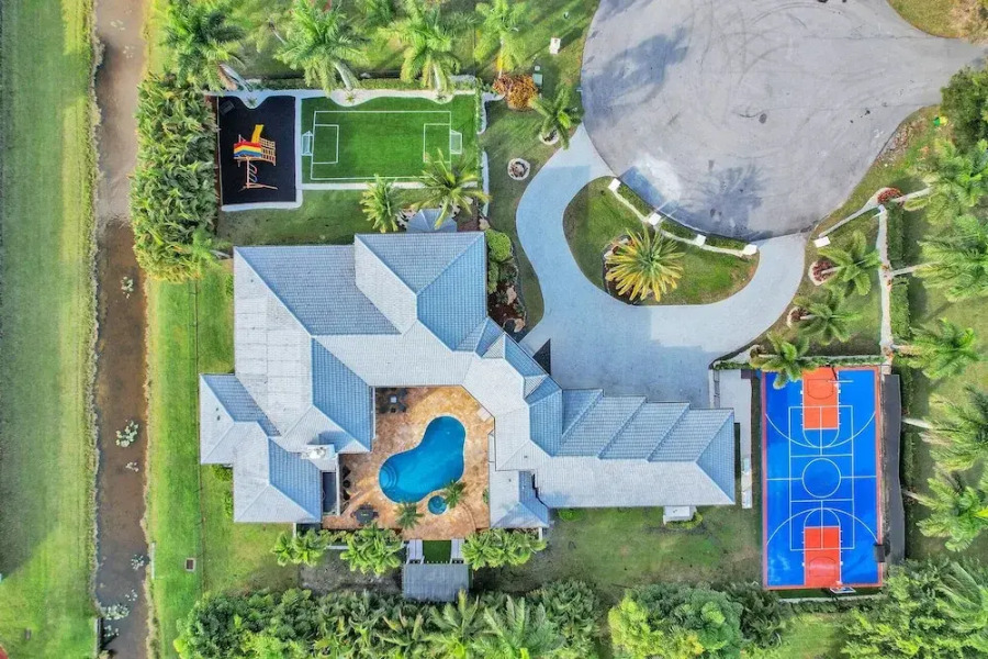 Sophia's Luxury Compound Resort w/ Heated Pool!