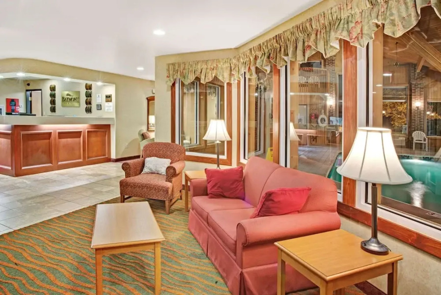 Baymont Inn & Suites Indianapolis