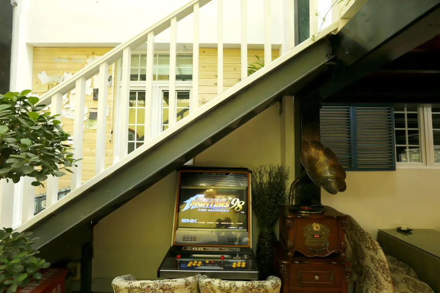 7 Sages Bell Tower Youth Hostel