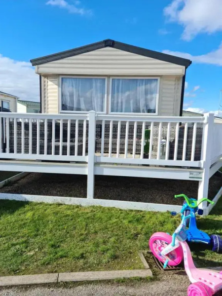 Static Delux Caravan