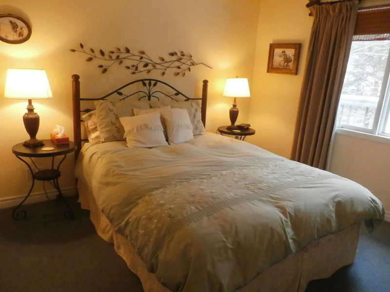 A Wymbolwood Beach House Bed & Breakfast