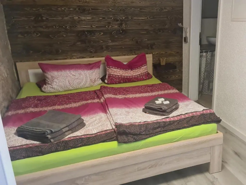 Sehr schöne, ruhig gelegene Ferienwohnung !!AB 3 TAGE!! in der Nähe des Thyssenkrupp Testturm zu vermieten