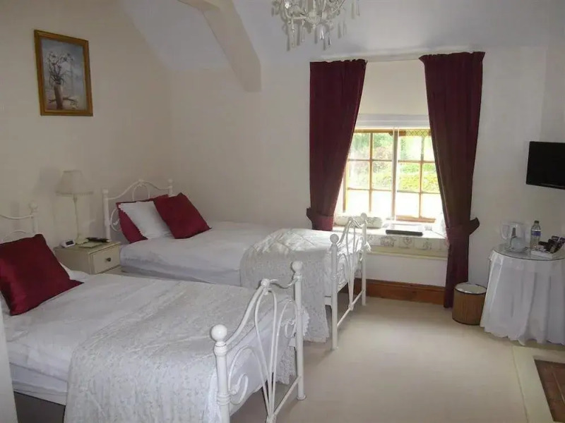 Chestnut Cottage B&B