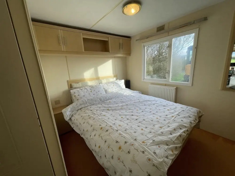 Captivating 2-bed Static Caravan in Holyhead