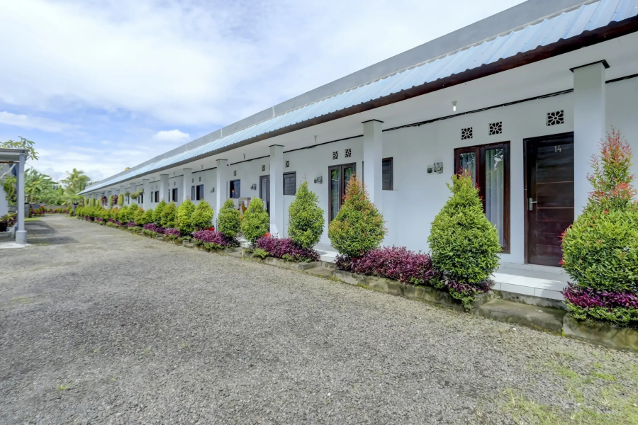 Bahtera Guest House by OYO Rooms