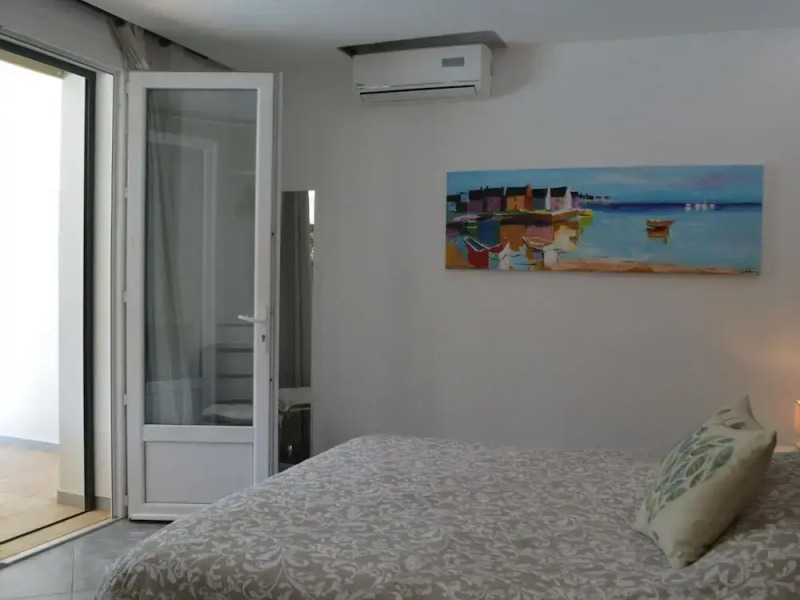 Modern Holiday Home With Private Pool and Garden