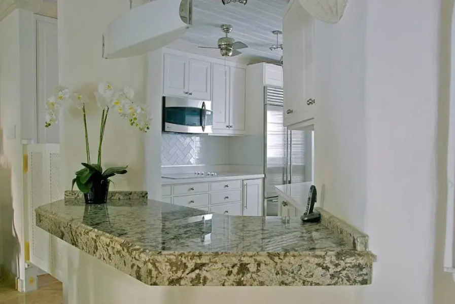 Emerald Beach 4 Plumbago by Altman