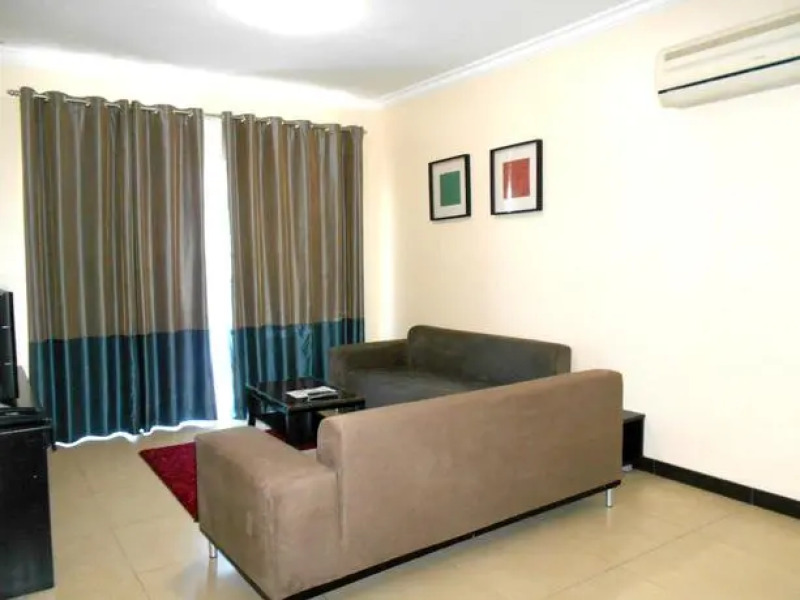 Butterfly Hotel Suites