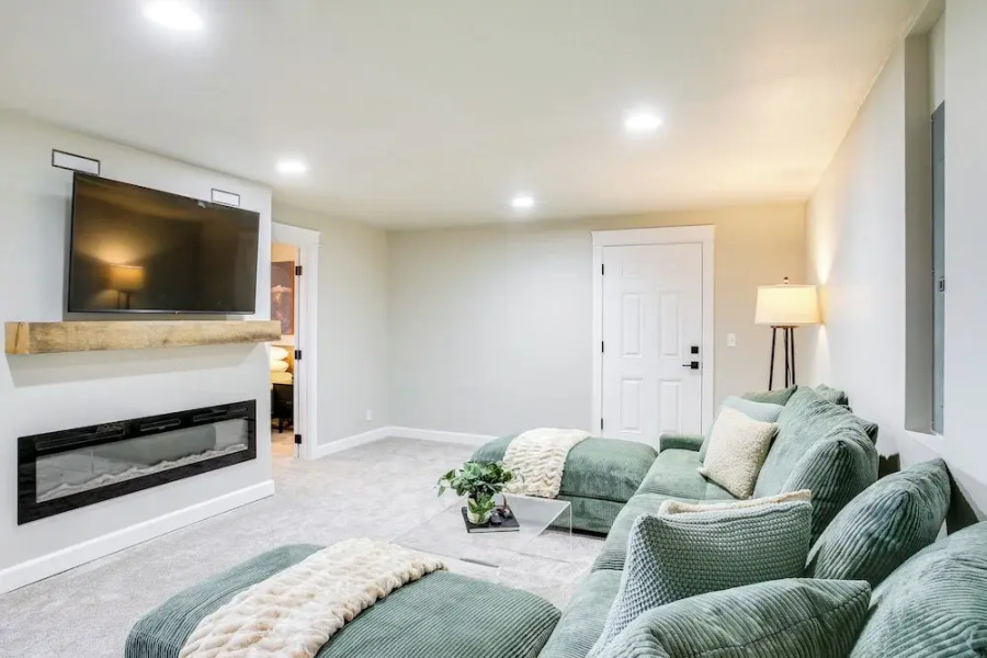 Family Home 6 Mi to Dtwn Cda: Lake & Sunset Views!