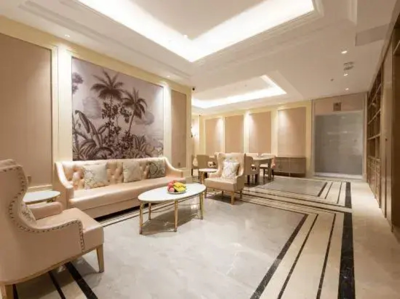 Vienna Hotel (Chakadian)