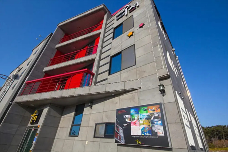 Daecheon Suji Pension