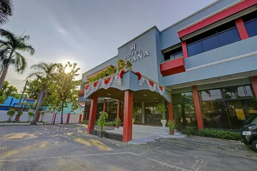 Hotel Istana by OYO Rooms