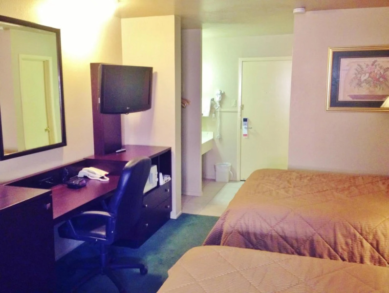 Colonial Inn Monahans