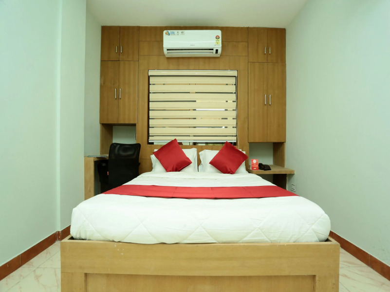 OYO 12851 Structural Homes