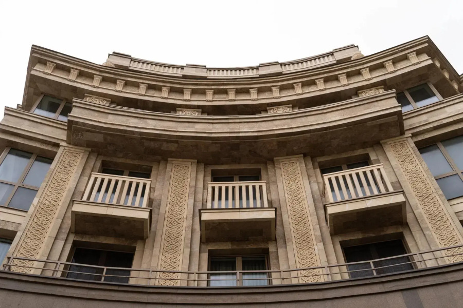 Апартаменты Чёрное Озеро на улице Дзержинского