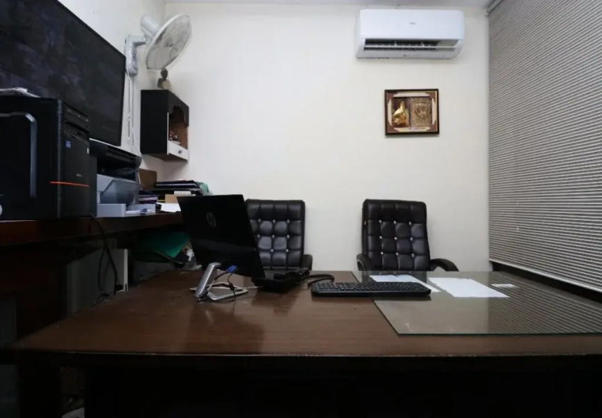 The Classic By OYO Rooms