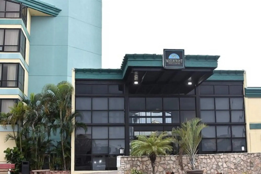Punta Gorda Waterfront Hotel & Suites