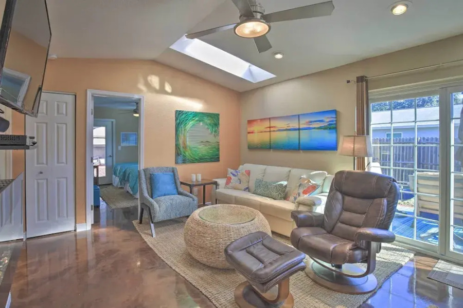 Beachy Palm Harbor Escape: Swim Spa Pool & Gazebo