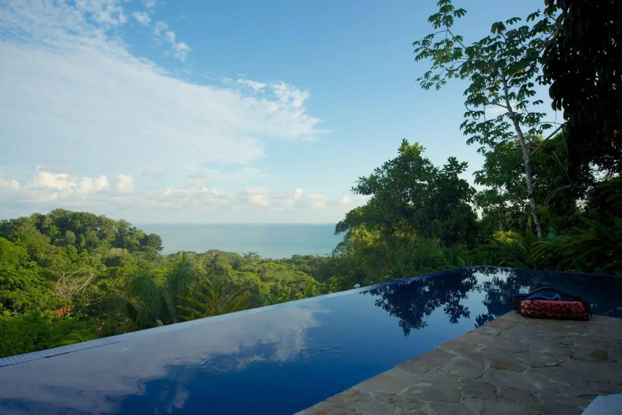 Tiki Villas Rainforest Lodge & Spa