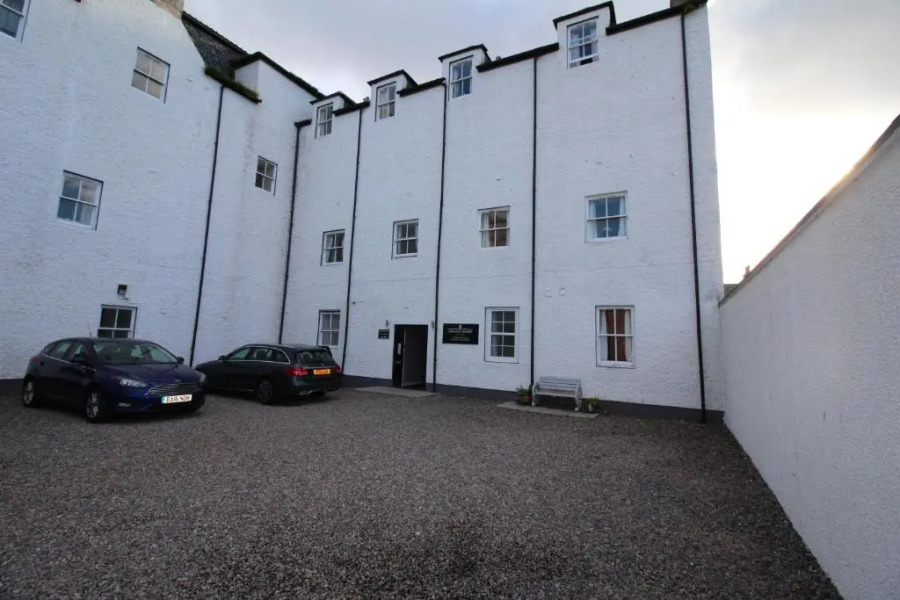 Douglas House Apartments