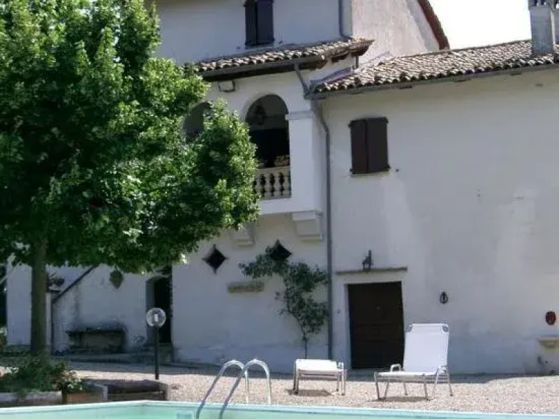 La Torre Di Castiglione