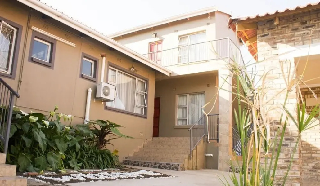 Lilitha Guest Lodge & Conferencing