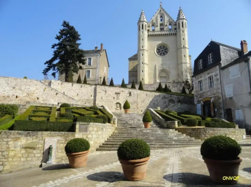 Au calme sur les hauteurs de Terrasson