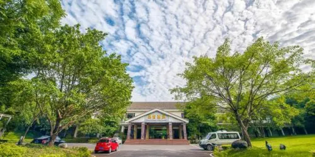 E Mei Shan Hot Spring Hotel