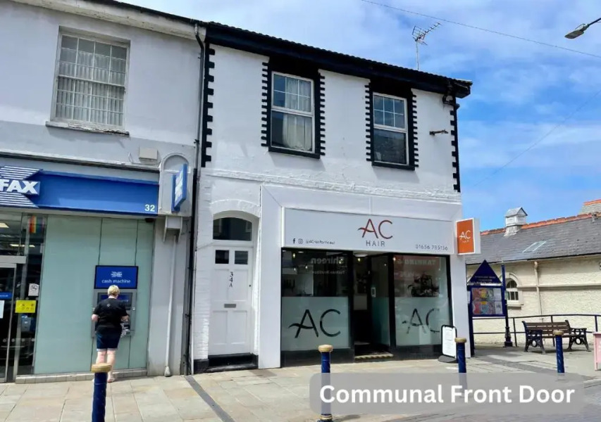 Town Centre Entire Property, Very Close to Sea & Restaurants, 2 King Size Beds