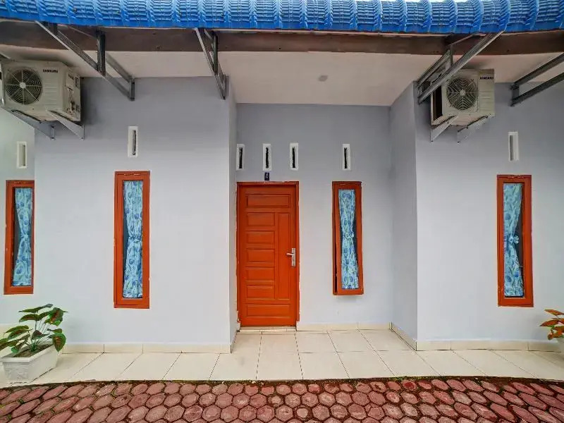 OYO 90509 Nadia Hotel