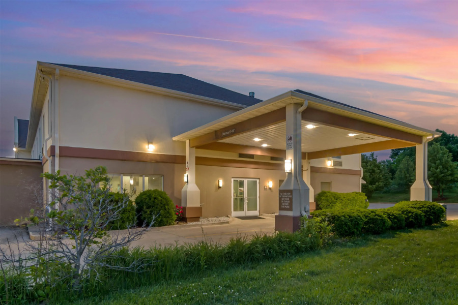 Best Western Teal Lake Inn