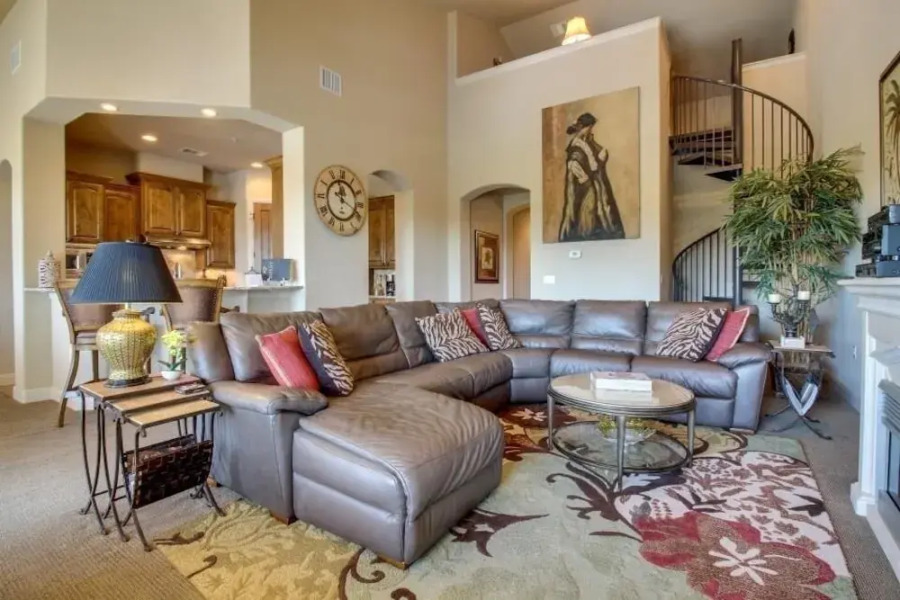 Living Local Lakeway Cove 2 Bedroom Condo