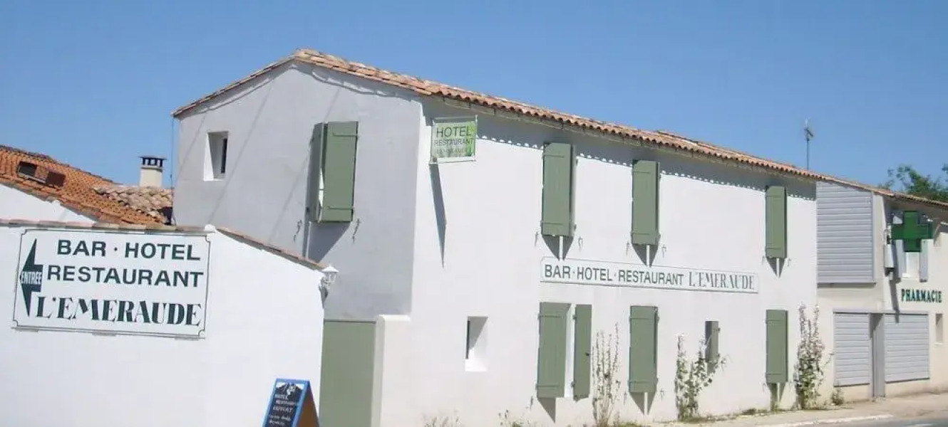 Hotel Restaurant L'Emeraude