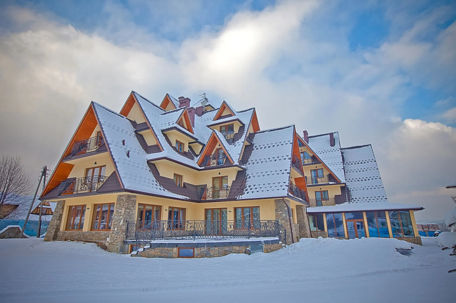 Helan Family & Garden