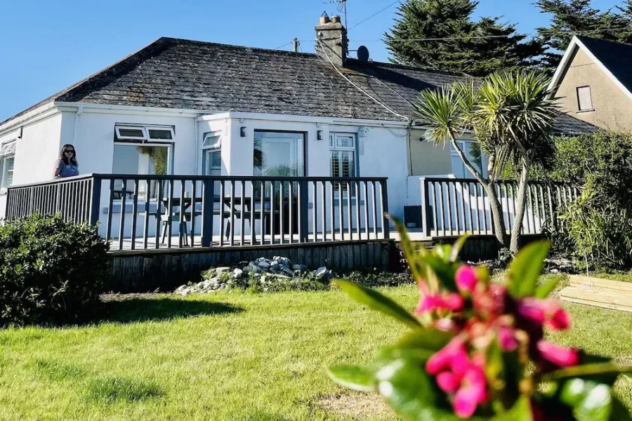 Wavecrest Holiday Cottage