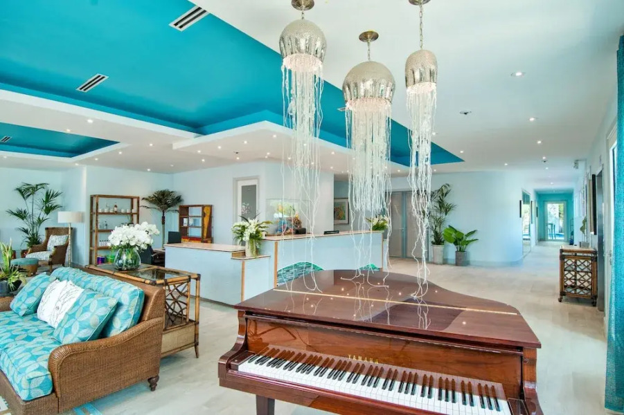 Cane Garden Bay Beach Hotel