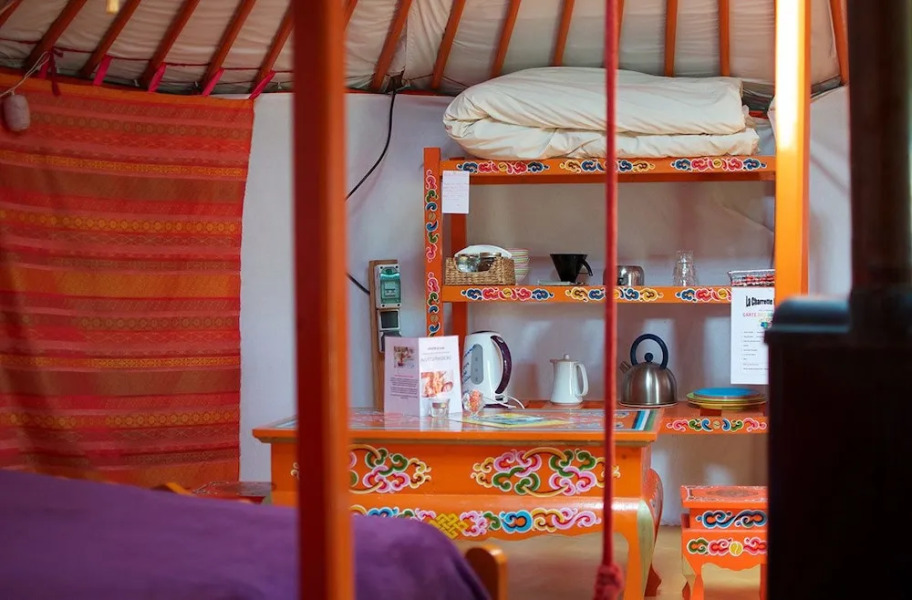 Hébergements Insolites La Charrette Bleue