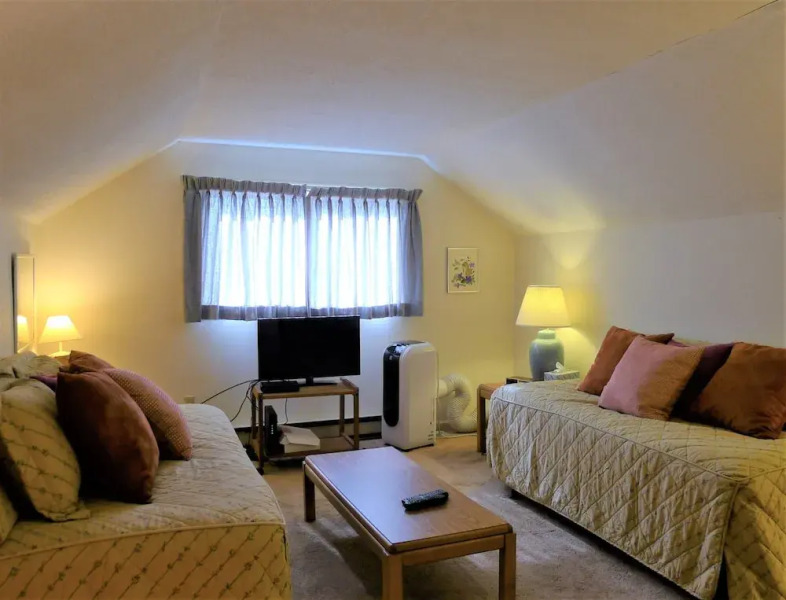 69 Middlecott - 2 Bedroom Condo