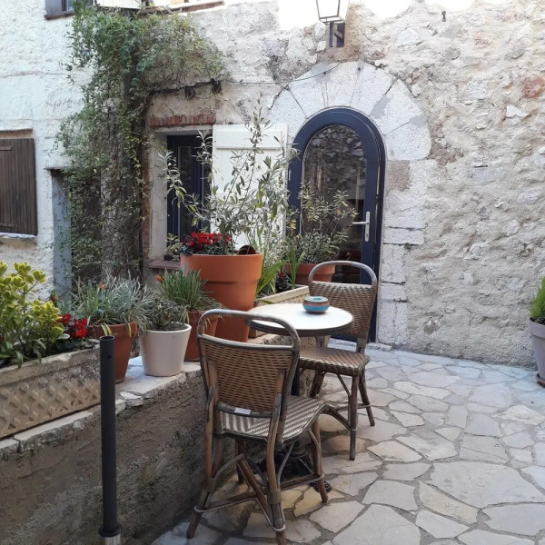 Les Remparts Des Templiers