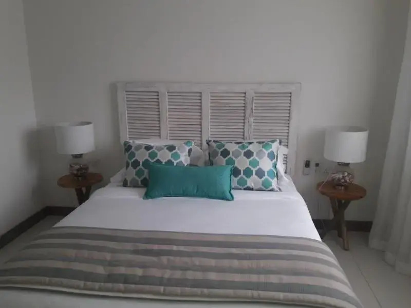 L'Escale Beachfront Luxury Suite By Dream Escapes